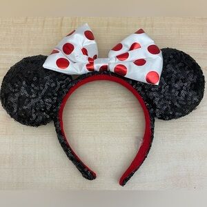 Disney Parks Minnie Mouse Sequence Ears Red White Polka Dot Satin Bow Mickey